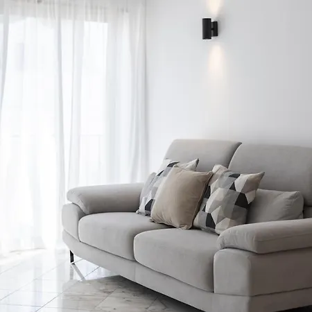 Mango 2 - Center By Hd * Faro